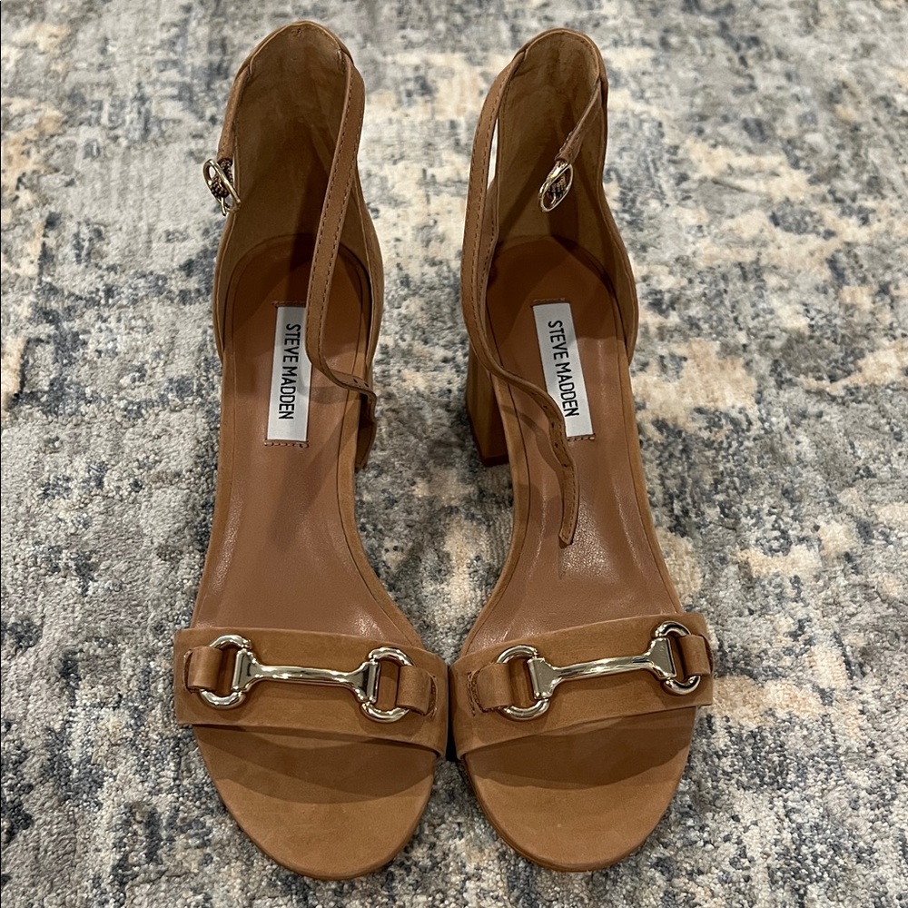 NWOT Steve Madden heels
